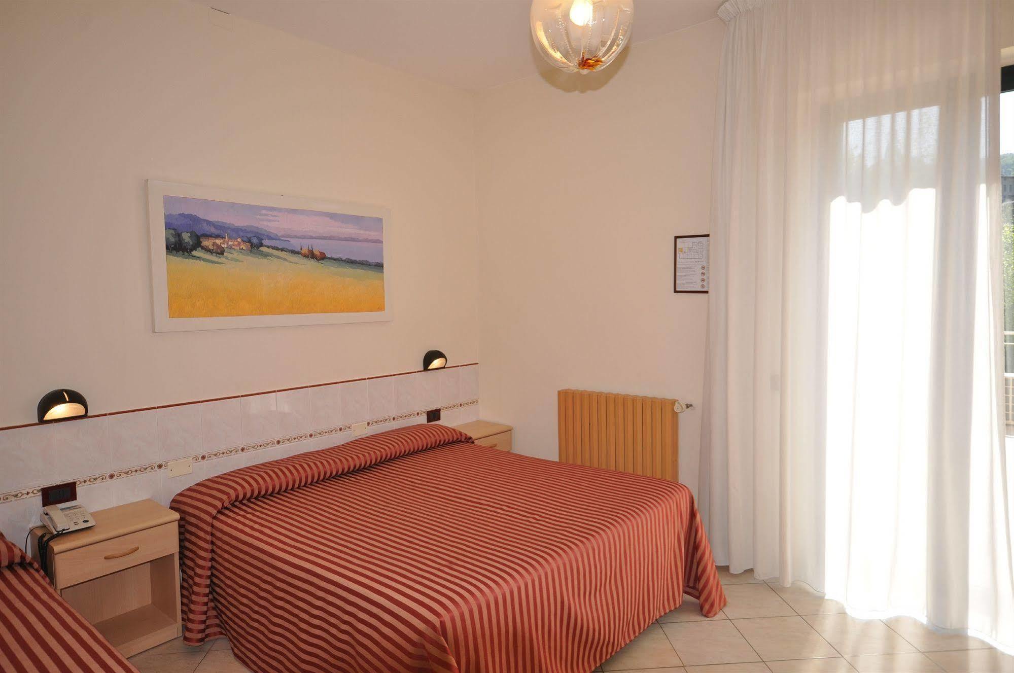 Hotel Panoramica 살로 외부 사진